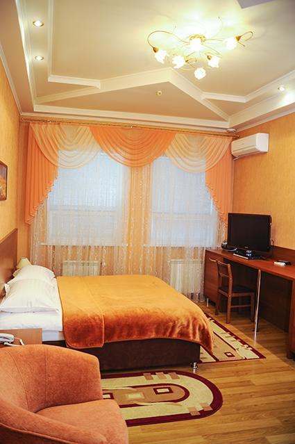 Bilyj Rojal Hotell Zaporizhia Exteriör bild