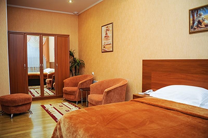 Bilyj Rojal Hotell Zaporizhia Exteriör bild