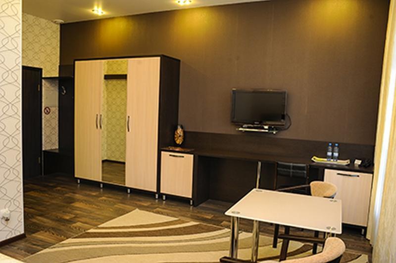 Bilyj Rojal Hotell Zaporizhia Exteriör bild