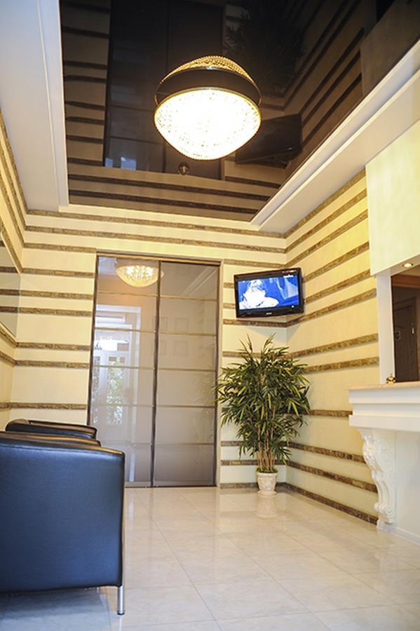 Bilyj Rojal Hotell Zaporizhia Exteriör bild