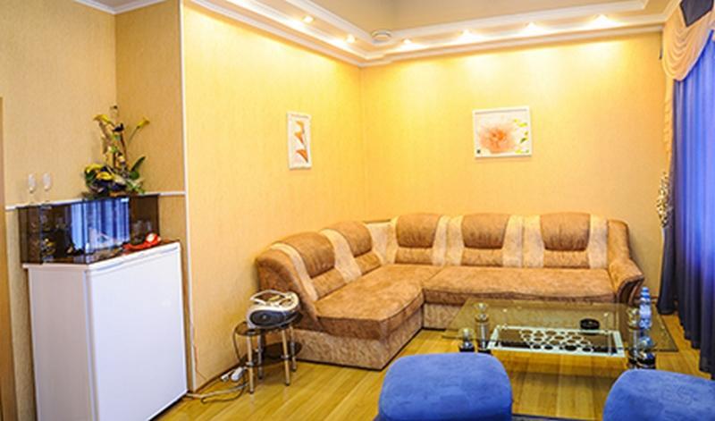 Bilyj Rojal Hotell Zaporizhia Exteriör bild