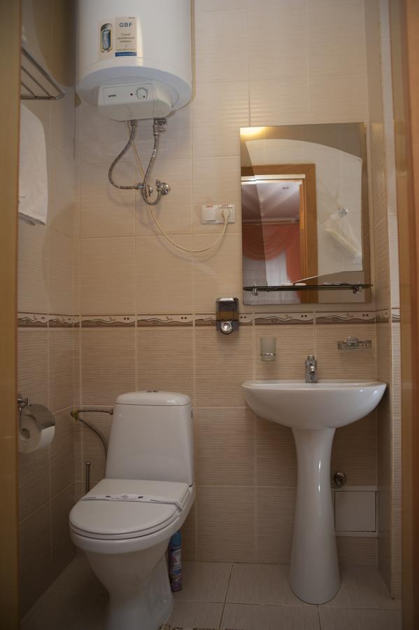 Bilyj Rojal Hotell Zaporizhia Exteriör bild