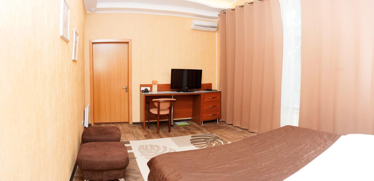 Bilyj Rojal Hotell Zaporizhia Exteriör bild