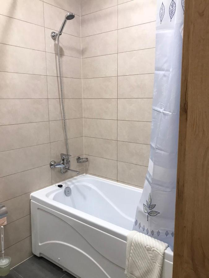 Bilyj Rojal Hotell Zaporizhia Exteriör bild