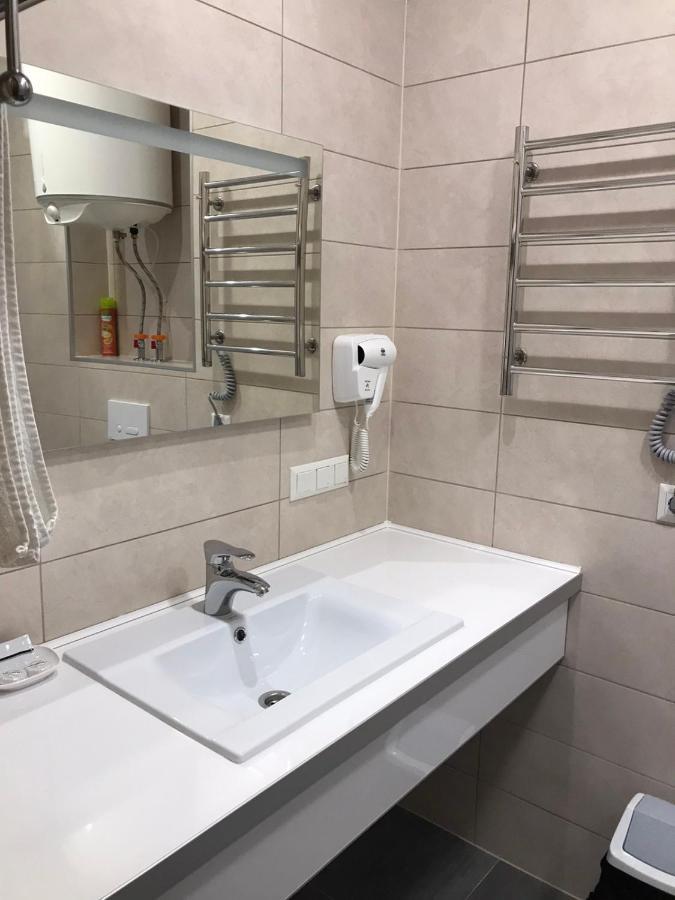 Bilyj Rojal Hotell Zaporizhia Exteriör bild